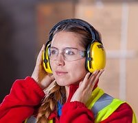 woman with headphone